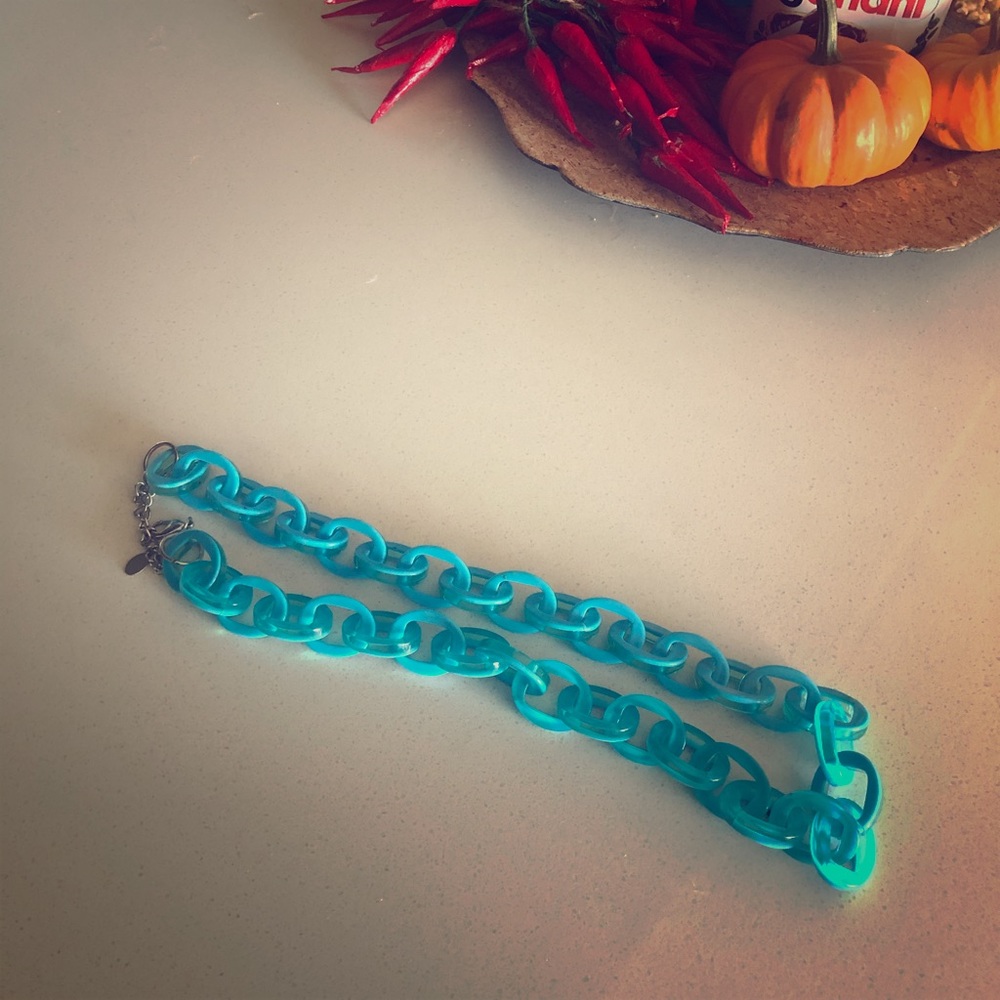 Chainlink necklace